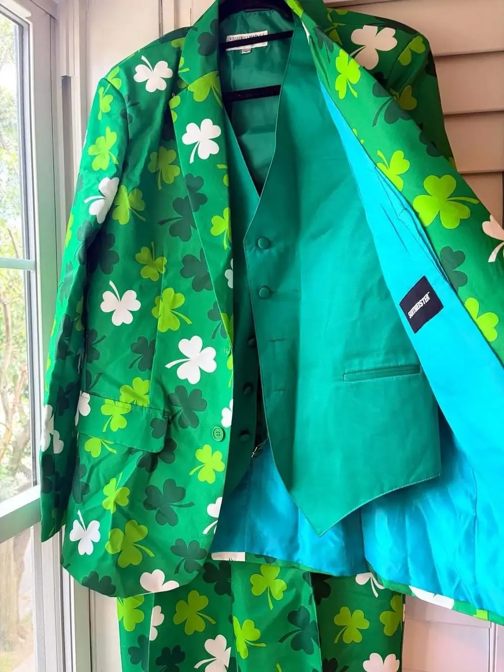 Vesuvio Napoli Shamrock St. Patrick's Day a Halloween 3-Piece Suit & Tie Set